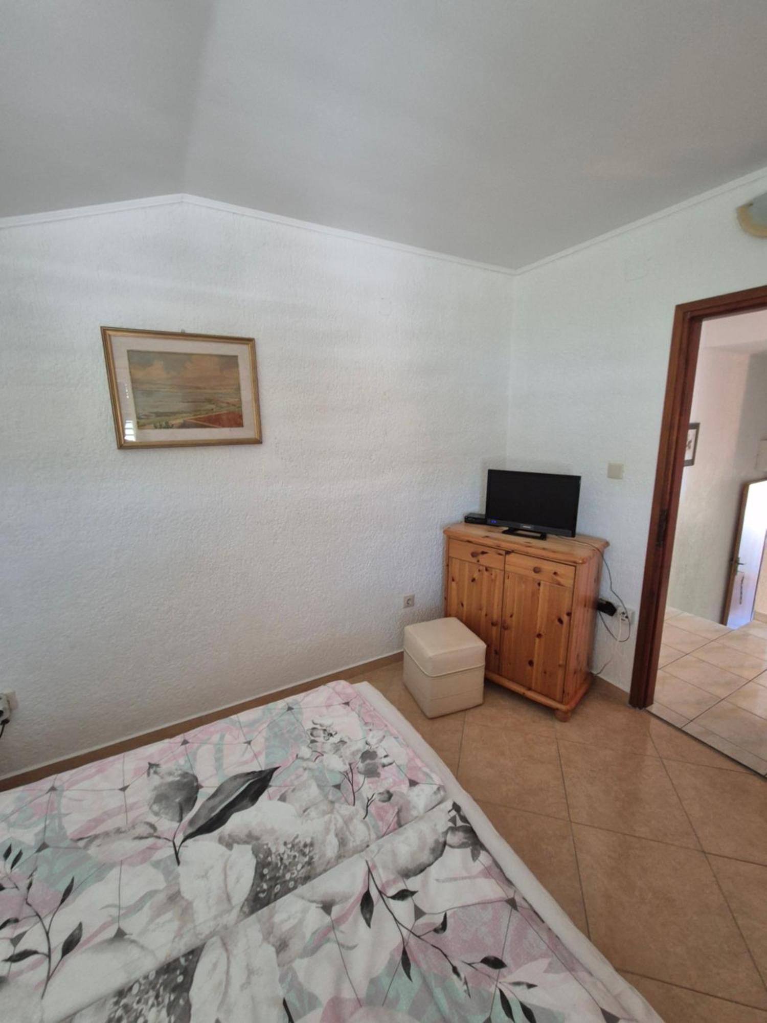 Apartmani Mira Supetarska Draga Rom bilde